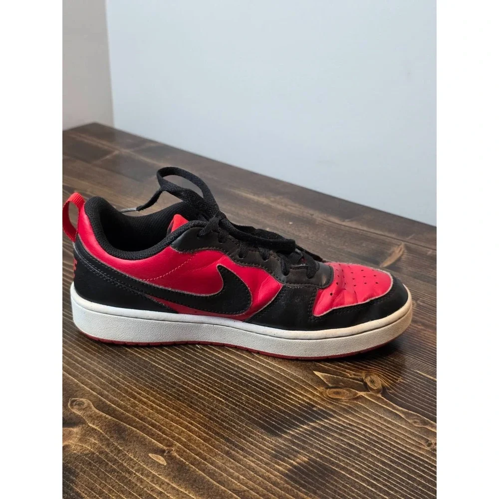 Nike Court Borough Youth Sneakers Size 6.5 Red Black Leather Court Low Top Shoes